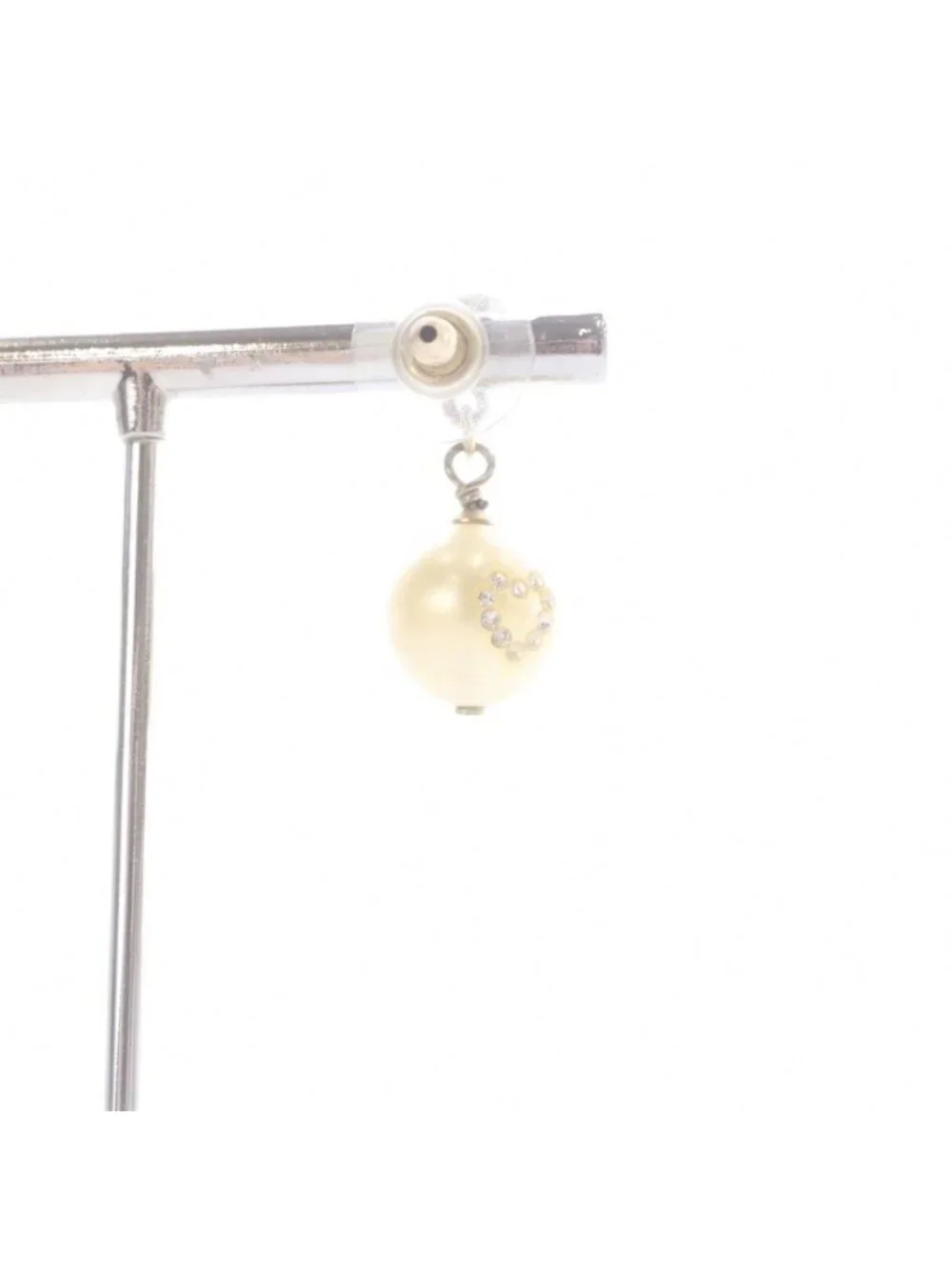 Chanel CC Logo Pearl Earrings for Both Ears Gold